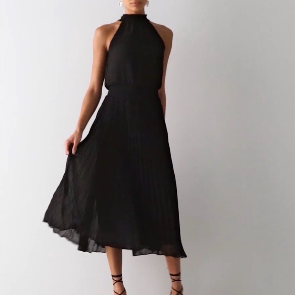 White House Black Market Black Pleated Midi Dress New Size 0